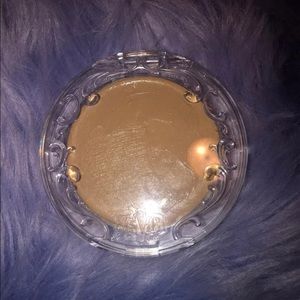 KVD good apple foundation